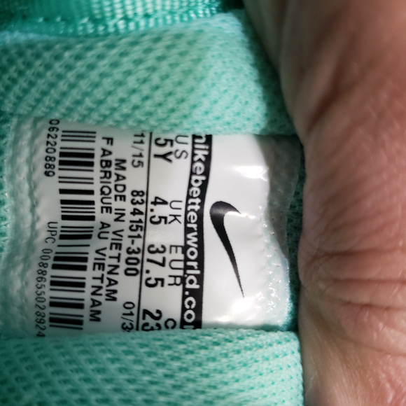 Nike TENNIS CLASSIC SNEAKER, Light Green, 5Y - Picture 6 of 6